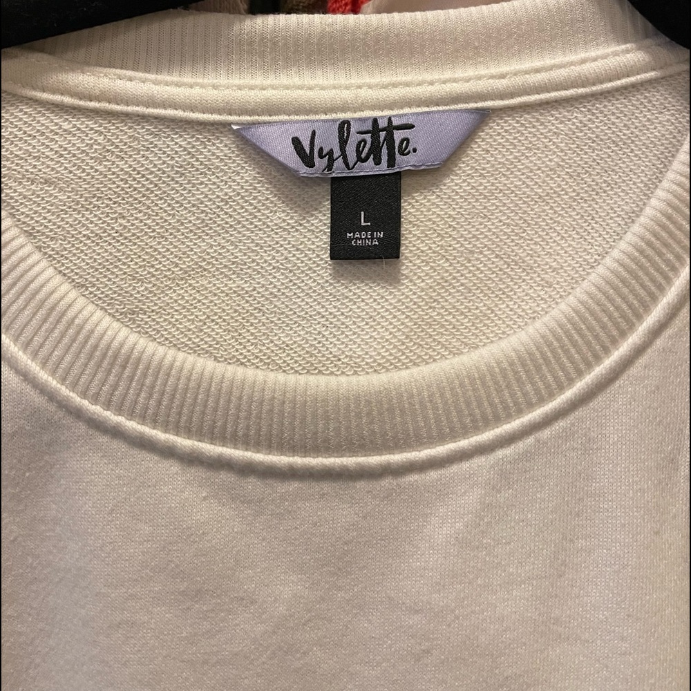 Ruffle sleeves white cropped sweater